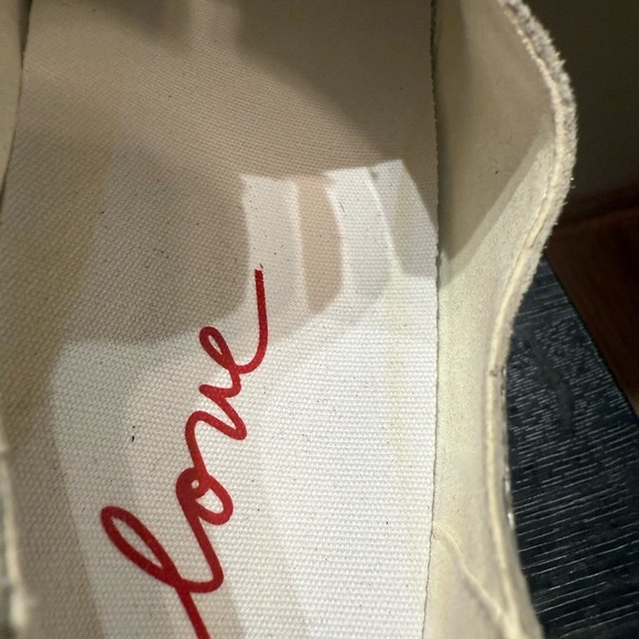 ED Ellen Degeneres Garstin Silver/White Slip On Loafer Sneakers Size 6 - Picture 12 of 15